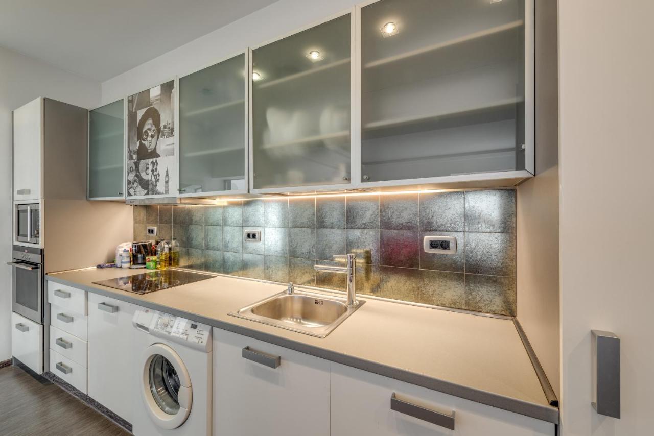 Top Center Apartment Next To Vitosha Boulevard София Экстерьер фото